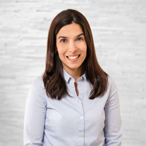 Dr. Carol Chahine, Dentiste à Dorval